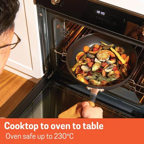 Vista 5 de Meyer Accent Series Sartén del chef antiadherente con anodizado duradero y mango auxiliar de 4.5 cuartos de galón