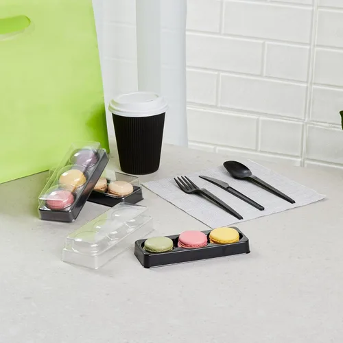 Vista 2 de Restaurantware Shock Safe - Cajas para llevar macarrones de 5.7 x 2.2 x 1.4 pulgadas, 100 cajas de exhibición duraderas, se adaptan a 3 macarons