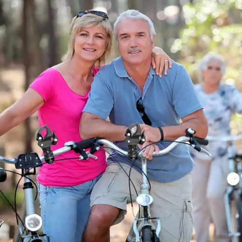 Vista 4 de Soporte de montaje de linterna de bicicleta, soporte de luz ajustable de rotación de 360º universal, estilo de hebilla doble de liberación rápida
