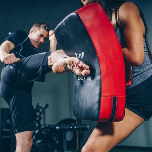 Vista 7 de LuiceABC One Karate Taekwondo Boxing Kick Punch Adjustable Soft Shield Durable Training Pad for Boxing, Training and Protecting Your Palm, Wrist and