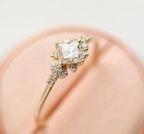 Koguxuix Anillo vintage de oro anillo de compromiso con circonita cúbica y diamantes de cristal, anillo de boda de oro de 14 quilates milgrain (6)