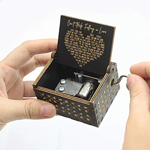 Vista 4 de byykit Can't Help Falling in Love Caja de Música de Madera, Cajas Musicales Grabadas Antiguas Estuche para Ser Querido Caja de Música de Madera