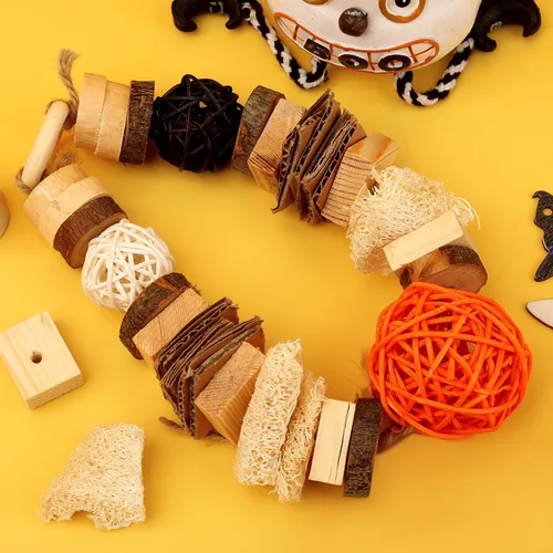 Vista 8 de Abizoo Juguetes masticables de conejillo de indias de Halloween, 3 piezas de juguetes de conejo, conejito de hámster, golosinas de madera para ratas