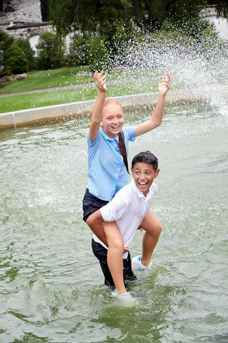 Vista 6 de French Toast Camisa de uniforme de polo piqué de manga corta para niños (estándar y husky)