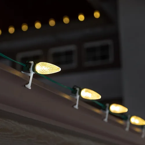 Vista 4 de Salida de iluminación navideña, clip de luz de Navidad, todo en uno, uso con mini luces C9, C7 y LED, perchas de luz de Navidad para canaletas