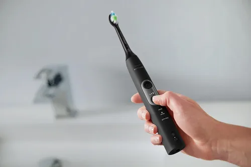 Vista 8 de Philips Sonicare Cepillo de dientes eléctrico recargable ProtectiveClean 6500 con estuche de viaje de carga y cabezal de cepillo adicional, negro