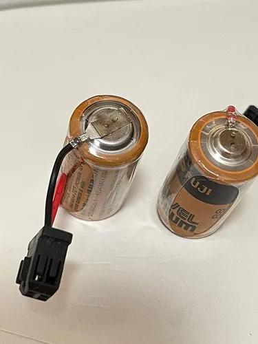 Vista 5 de (8-Pack) Compatible con Fuji CR2/3 8.L 2000mAh 3V PLC Batería de litio FDK CR2/38.L con enchufe negro