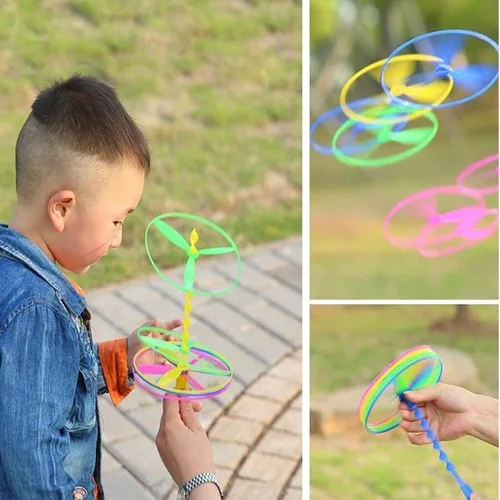 Vista 6 de Helicóptero volador, 20 juegos de helicóptero giratorio de mano, libélula de bambú, hélice de plástico para frotar a mano para juguete al aire