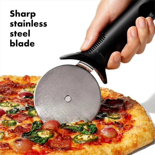 Vista 4 de OXO Good Grips - Rueda y cortador de pizza de 3.5 pulgadas