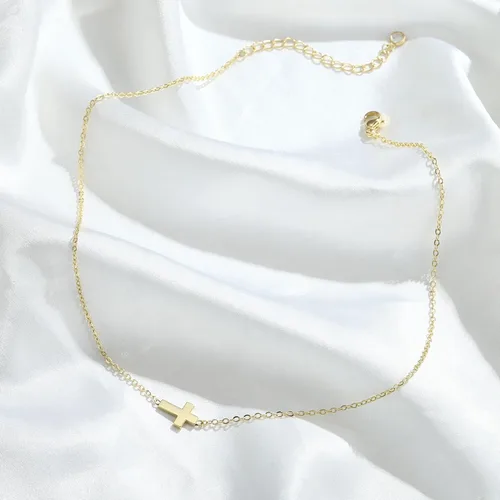 Vista 7 de MONOZO Collar de cruz para mujer, chapado en oro de 14 quilates, collar de cruz de oro en capas, collar de gargantilla pequeña con cruz lateral