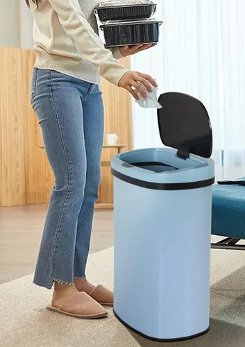 Vista 2 de Basurero automático de 50 litros de 13 galones para cocina, de acero inoxidable, sin contacto y con sensor de movimiento, con tapa, para la oficina
