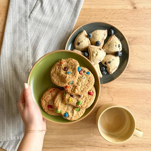 Vista 5 de MORA Ceramic Artisan - Juego de 6 platos mate de 7.8 pulgadas, para postre, ensalada, aperitivo, cena pequeña, etc. Apto para microondas, horno