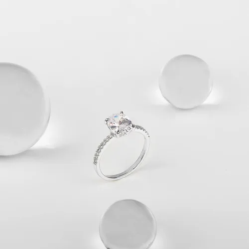 Vista 4 de PAVOI Anillo de compromiso chapado en oro de 14 quilates para mujer anillo de boda para mujer anillo de compromiso falso ovalado para mujer