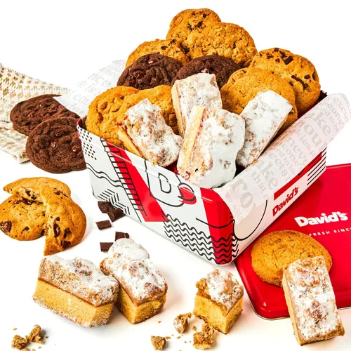Vista 12 de David's Cookies Fresh Baked - Cesta de regalo gourmet para pastel de migas – Surtido de pasteles de migas gourmet con mantequilla original, cesta