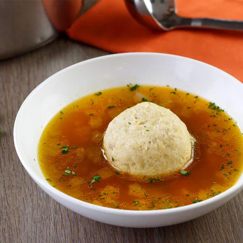 Vista 6 de McCormick Gourmet Cubitos de caldo de verduras, 10 cubos, sabor a carne de res, 3.7 onzas, caja (importados de Canadá)