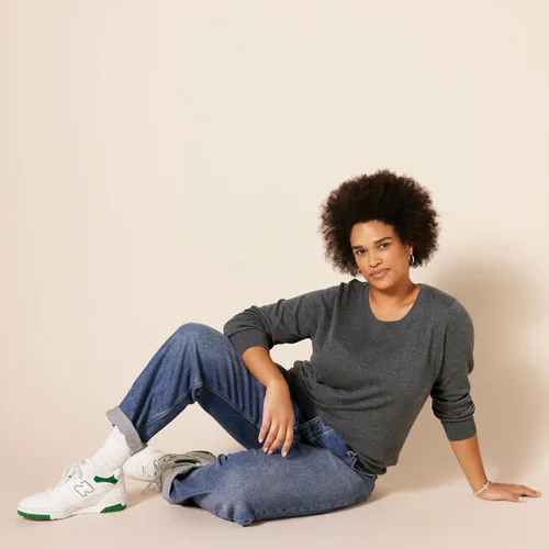 Vista 8 de Tienda Essentials Women's Long-Sleeve Lightweight Crewneck Sweater (Available in Plus Size)