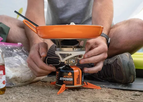 Vista 4 de Jetboil Jetpower - Combustible para estufas Jetboil de camping y mochilero, 3.53 onzas (paquete de 2)