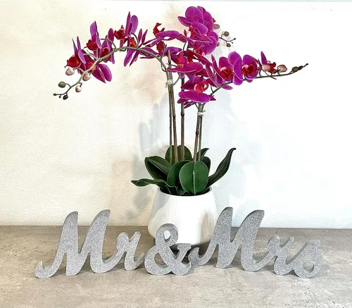 Vista 8 de Letrero de madera para decoración de boda de Mr & Mrs para mesa de recepción de novia y novio. Letras de madera para centro de mesa de pareja