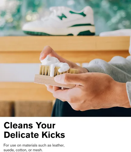 Vista 5 de Jason Markk Shoe Cleaning Brush and 8 Ounce Shoe Cleaner Bundles