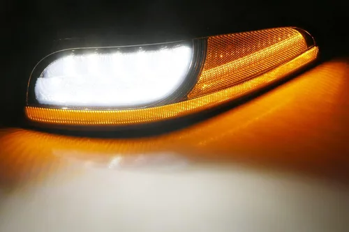 Vista 2 de iJDMTOY Conjunto de luz de giro LED DRL/Láser secuencial con lente ahumada para la parte delantera Compatible con Chevrolet Corvette C5