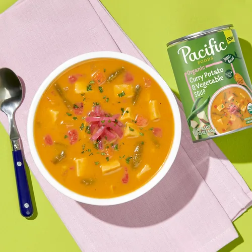 Vista 4 de Pacific Foods Sopa orgánica de papa y verduras al curry, lata de 16.3 onzas (paquete de 12)