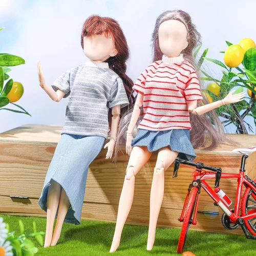 Vista 7 de Bencailor 8 piezas de ropa de muñeca de Navidad para muñecas de 11.5 pulgadas, accesorios de muñeca, suéteres, pantalones de mezclilla, ropa regular