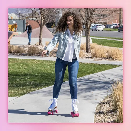 Vista 7 de CHICAGO Skates Premium White Quad Roller Skates for Girls Beginners Classic Adjustable High-Top Design for Indoor or Outdoor Skates and Roller Derby
