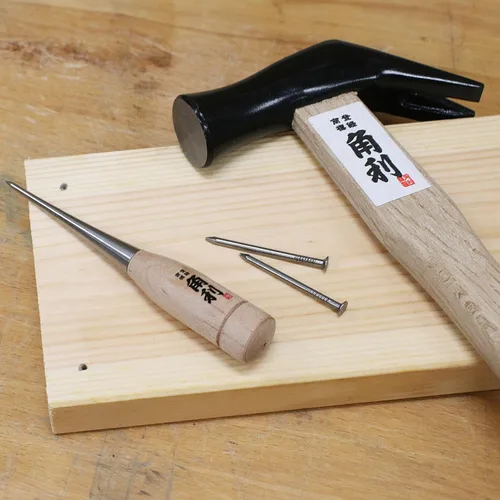 Vista 4 de KAKURI Martillo japonés de marco con mango de madera, 10 onzas, martillo de carpintero profesional para carpintería, acero al carbono japonés