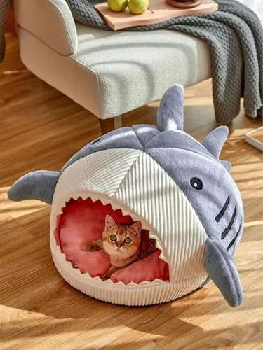 Vista 2 de QWINEE Cama para Gatos en Forma de Tiburón, Cama para Gatitos, Casa de Escondite, Cálida, Suave, Cómoda, Semicerrada, Azul, Tamaño S