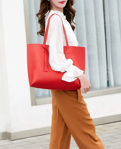 Vista 2 de Dreubea Bolsa de piel sintética suave de mujer tipo tote, para usar sobre el hombro, de gran capacidad, con borlas