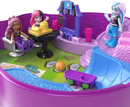 Vista 2 de Polly Pocket Monster High Conjunto de juego con 3 muñecas micro y 10 accesorios, se abre a la escuela secundaria, juguete de viaje coleccionable