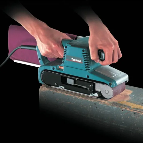 Vista 5 de Makita 94048.8-amperes 4 por 24 pulgadas Gamuza de velocidad variable lijadora de cinturón con bolsa para el polvo