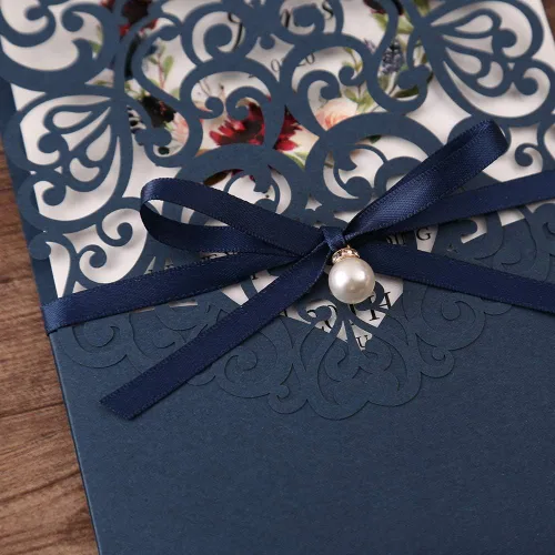 Vista 3 de 5X7.2 Pulgadas 50 Piezas Tarjetas de Invitación de Boda en Blanco Cortadas con Láser Azul Marino con Tarjetas Rsvp y Sobres y Banda de Cinta