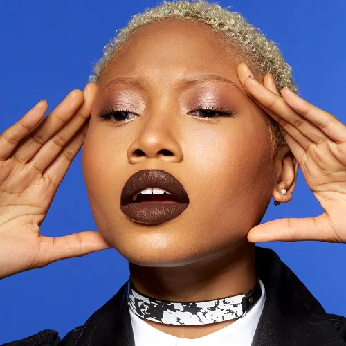 Vista 7 de Maybelline New York Color Sensational Nude Lipstick Matte Lipstick, Chocoholic, 0.15 onzas, 1 unidad