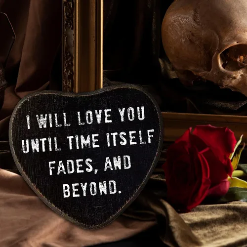 Vista 5 de Decoración gótica de pared para el día de San Valentín – I Will Love You – Placa en forma de corazón negro – Letrero colgante de madera – Decoración