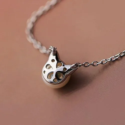Vista 4 de S.Leaf Sterling Silver Cat Necklace Freshwater Cultured Pearl Cat Collarbone Charm Necklace