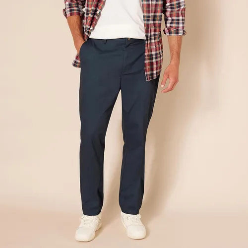 Vista 5 de Tienda Essentials Men's Slim-Fit Wrinkle-Resistant Flat-Front Chino Pant