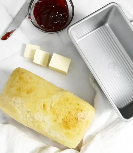 Vista 3 de USA Pan Bakeware - Molde para pan estándar antiadherente sin costuras, 8 x 4.5 x 2.75