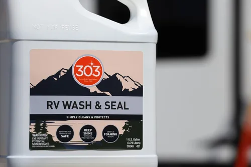 Vista 8 de 303 Products Lavado y Sellado para RV - Acabado Limpio y Sin Rayas, pH Neutro con Fórmula de Alta Espuma, Proporciona un Acabado de Brillo Profundo
