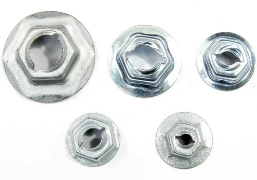 Vista 12 de Tuercas de corte de rosca PAL con emblema y adorno Retro-Motive - Se ajusta a pernos de 1/4" - Hexágono de 7/16" - (Cant.25) #1302
