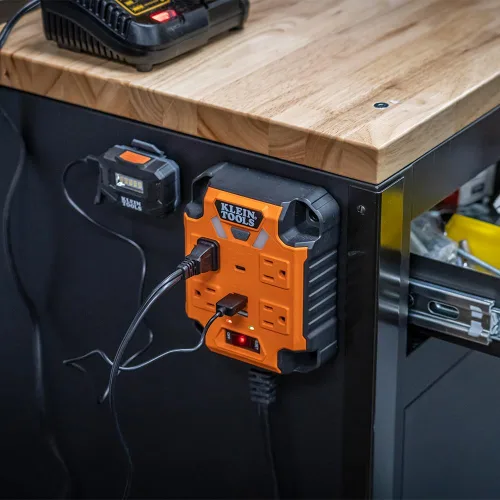 Vista 11 de Klein Tools 29601 Regleta magnética con protector de sobretensión, cable de extensión, 4 tomacorrientes, 3 puertos USB, cable de 5 pies, caja
