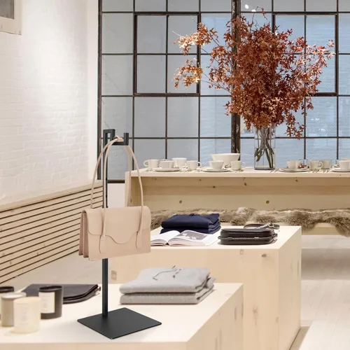 Vista 2 de Polmart Soporte de exhibición ajustable de encimera para bolsos, coronas, sombreros, bufandas, joyas y manualidades, resistente al desgaste, base