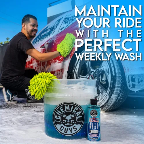 Vista 9 de Chemical Guys CWS_133_16 - Jabón de lavado de auto con potenciador de brillo Glossworkz