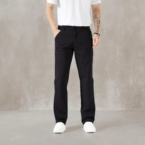Vista 10 de Plaid&Plain Pantalones caqui elásticos de ajuste recto con bolsillo lateral y cintura elástica para hombre Negro