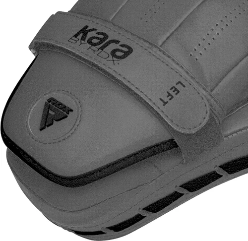 Vista 7 de RDX Juego de almohadillas y guantes de boxeo, Maya Hide Leather Kara Hook y Jab Curvo Focus Mitts con guantes de perforación para MMA, Muay Thai