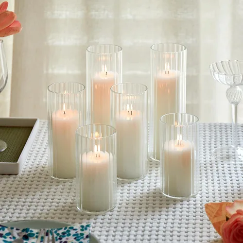 Vista 12 de Juego de 6 velas de pilar blancas con soportes de vidrio transparente para huracanes, elegantes jarrones cilíndricos para bodas, fiestas, centros