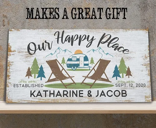 Vista 7 de Our Happy Place Camping Personalized Sign – Custom Name and Year Established, Happy Camper RV Outdoor Decor, Rustic Wood Style Wall Art for