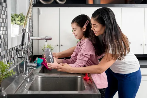 Vista 7 de O-Cedar ProMist MAX Mopa de Spray de Microfibra Elimina el 99% de las Bacterias con Solo Agua, Incluye 1 Repuesto Adicional