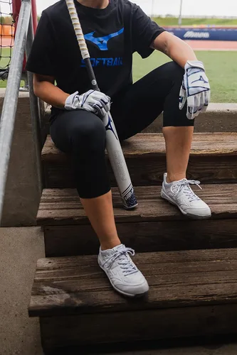 Vista 5 de Mizuno F-257 Guantes de bateo de sóftbol para mujer Par Palma de cuero de grano completo Insertos AirMesh Lengüeta de muñeca QuikAdjust