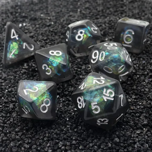Vista 8 de Haxtec DND Conjunto de Dados 7 Piezas Conjunto de Dados de Resina Negro con Inclusión de Mylar Iridiscente Dados Poliédricos D&D